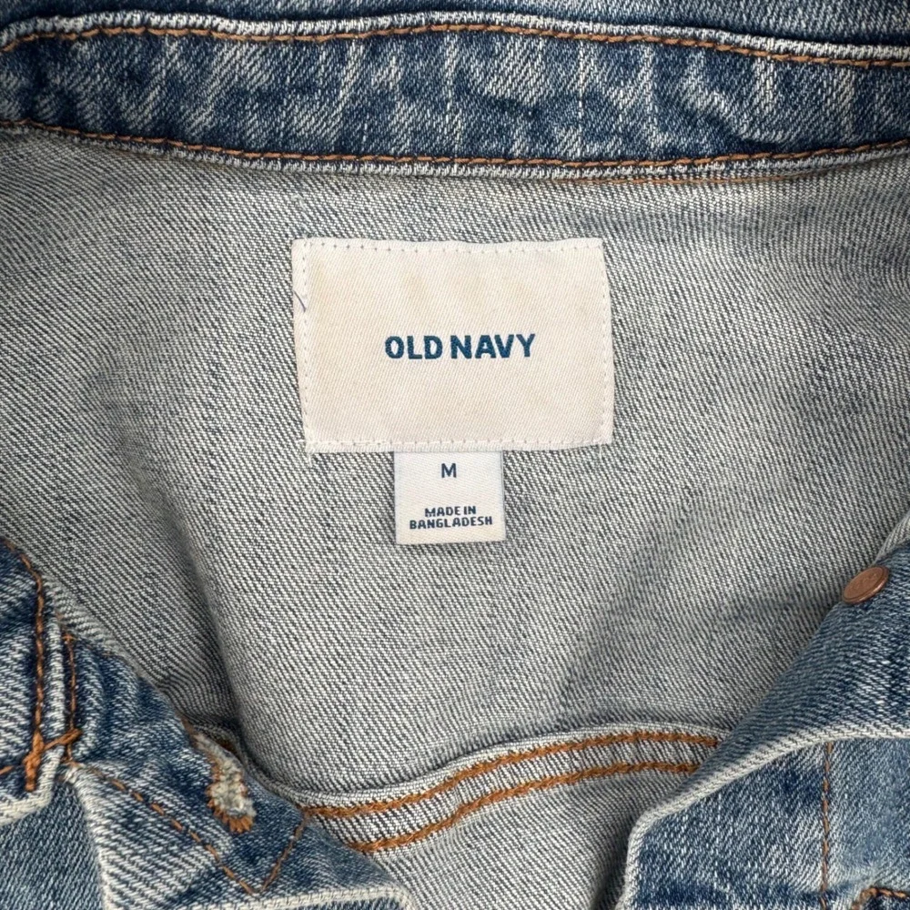 Old Navy Womens Medium Wash Denim Trucker Jacket Size M Blue Cotton Stretch - Picture 3 of 6